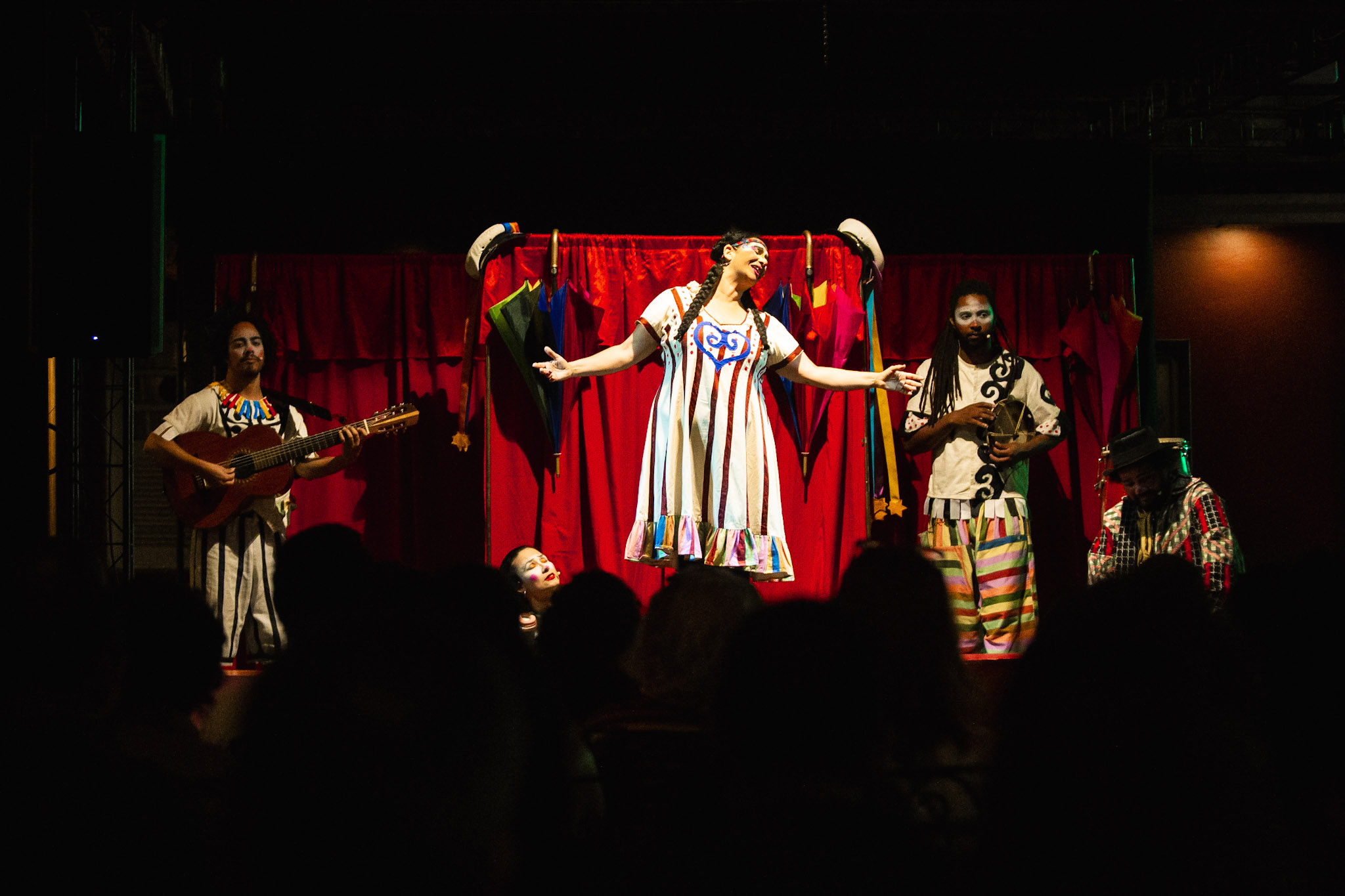 Trupe do Sons do Brasil | Catas Altas