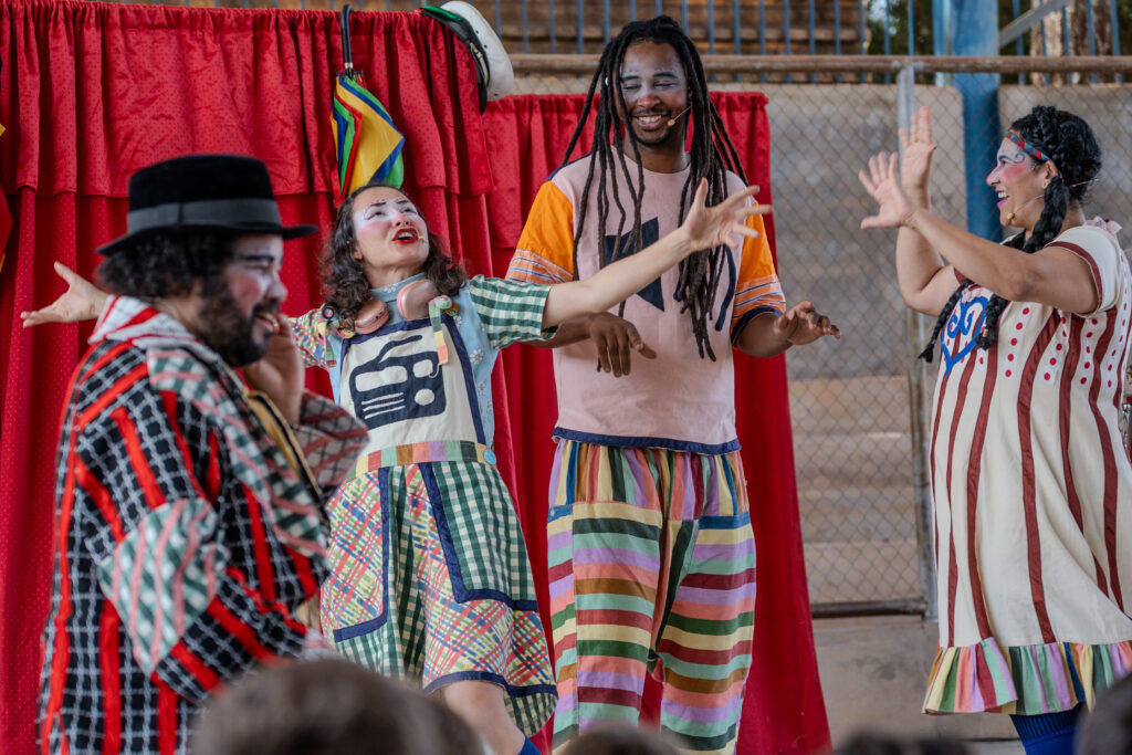 Trupe Sons do Brasil – Entre Rio de Minas