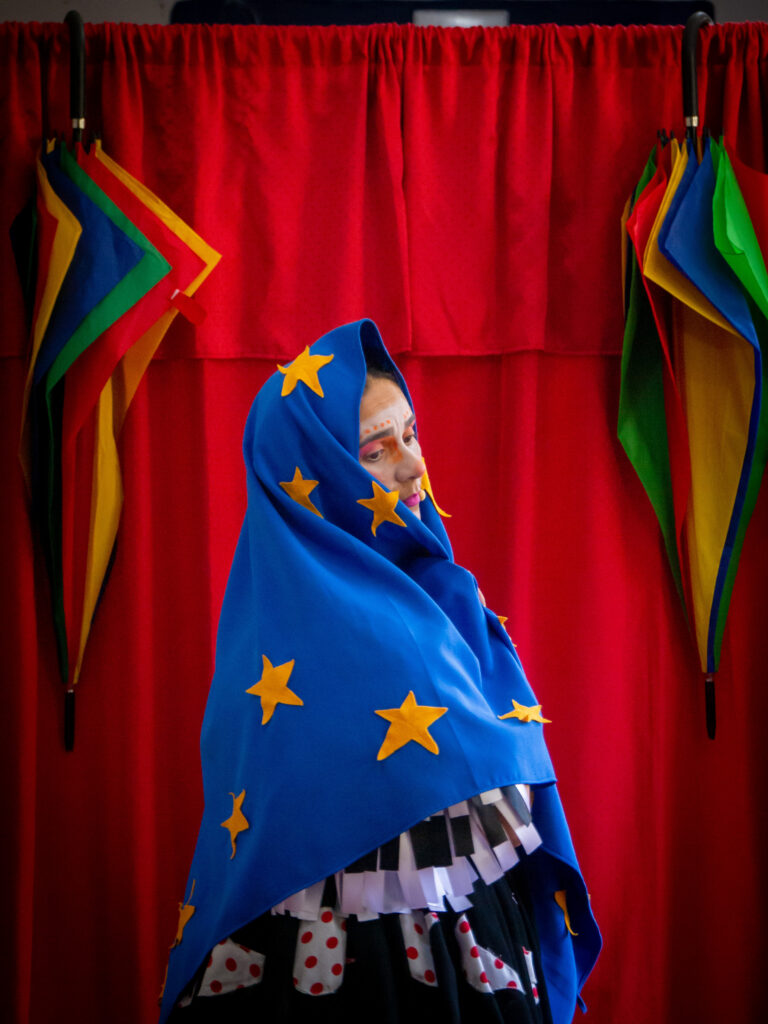 Trupe Sons do Brasil – Casa de Bonecos