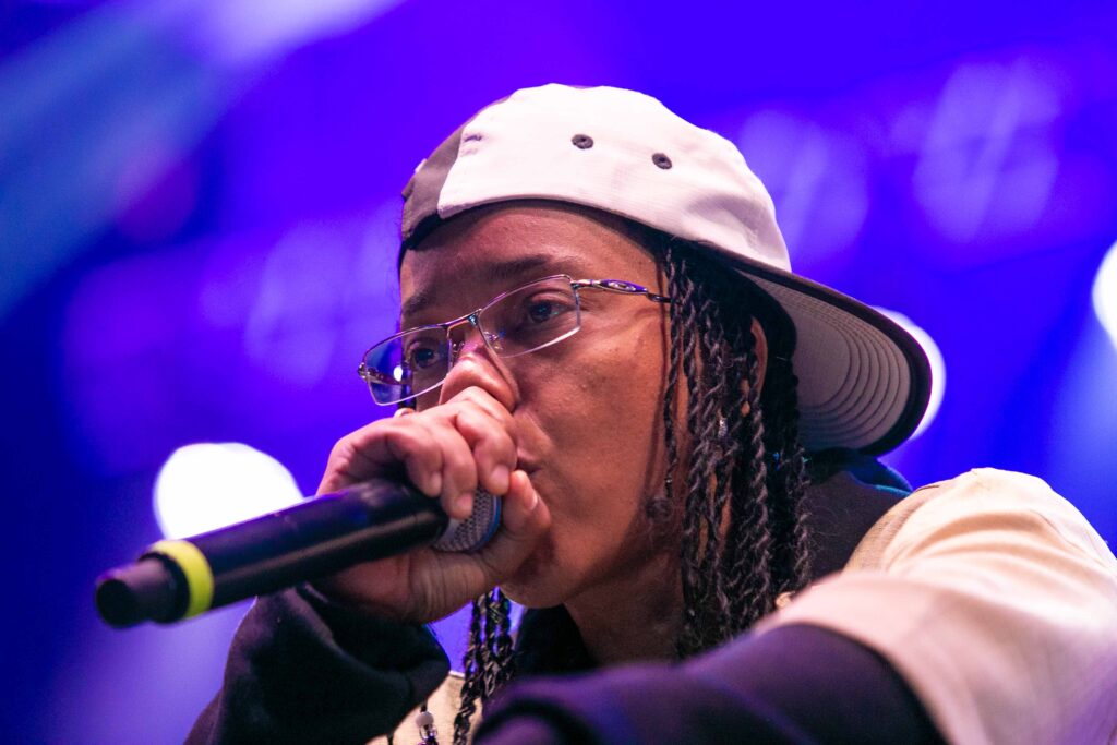 Batalha da Pracinha convida Projeto Soma, Broken Mob e DJ Dah Fiorone, Mac Júlia, Bocato Quinteto + Kaemy + Lino Krizz