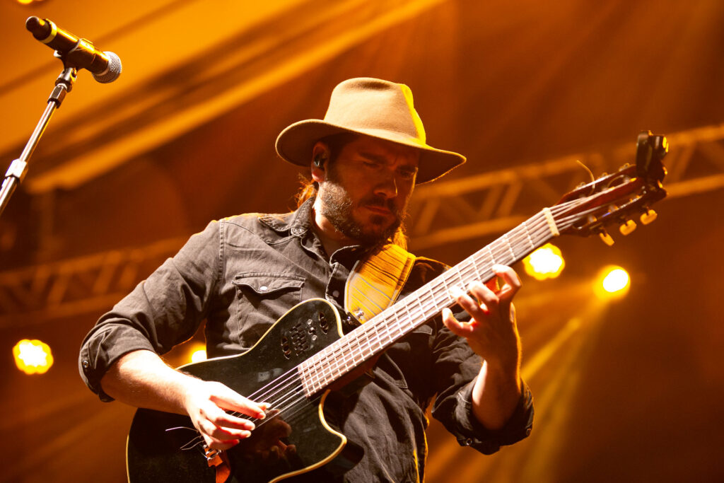 Dj Pátrida, Margareth Reali que convida Jaques Morelenbaum, e Gabriel Sater